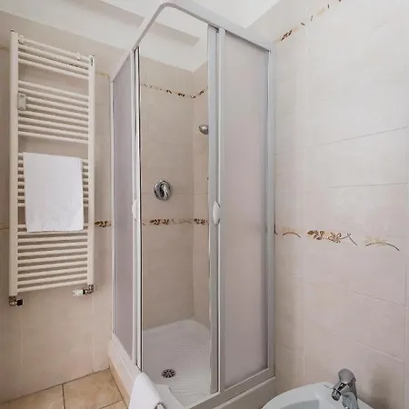 Sonder — Stazione S. Pietro Apartment *